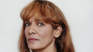 Sandy Mach's Instagram, Twitter & Facebook