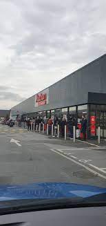 Les catalogues auchan proposent un large choix de produits du quotidien, dans toutes les gammes de prix. On Rentre Chacun Son Stess Si Tu Es Saint Saulvien Facebook