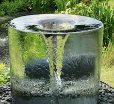10 coole wasserspiele für kinder. Wasserspiele Im Garten Ideen Fur Moderne Gartengestaltung