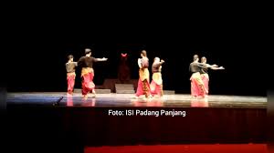 Uraian dalam laporan kritik musik kamu diharapkan dapat mencakup: Sebuah Kritik Untuk Seni Pertunjukan