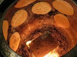 Place dough into a well oiled bowl, cover with a damp cloth, and set aside to rise until the dough has doubled in volume, about 1 hour. How Is Naan Bread Traditionally Made Quora