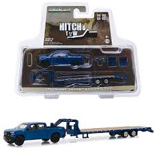 Hitches & couplers is a distributor of gooseneck hitches, popup hitches, magnum trailer jacks, blue ox towing products, jack landing nations leader in gooseneck hitches, couplers and accessories! Greenlight 32180d 2019 Chevrolet Silverado Pickup Gooseneck Trailer Diecast 1 64 By Ddk Collectibles Shop Online For Toys In New Zealand