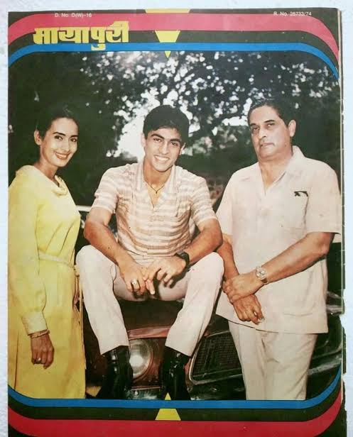 Nutan with her husband Rajnish Bahl and son Mohnish Bahl : r/BollyBlindsNGossip