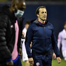 Paolo tramezzani is an italian football manager and former player, who played as a defender. Sportske Novosti Tramezzani Trazio Dres Od Igraca Koji Je Presudio Hajduku Odmah Krenuli Burni Komentari Navijaca