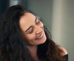 M jak MIŁOŚĆ. Joanna OSYDA jako JANKA BUFORD. Wnuczka siostry Lucjana  zniszczy MOSTOWIAKÓW