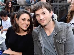 They first met in 2012 and got engaged on february 27, 2014. Mila Kunis By Ashton Kutcher Disrupted The Internet By Exposing Their Family S Unusual Bathing Habits Iran News