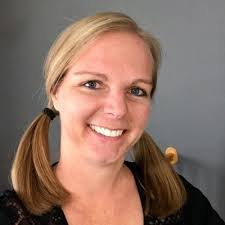 Beth Hulbert's Instagram, Twitter & Facebook