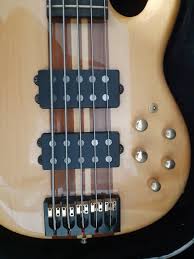 Carvin BB75 bass guitar specifications and owner experiences