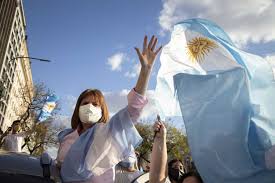 May 30, 2021 · bullrich relató que se dio cuenta de que algo le pasaba durante un zoom con el viejo gabinete de mauricio macri en la ciudad se le patinó una frase que dijo durante esa charla. Patricia Bullrich Hay Que Cuidar A Los Hijos De Lazaro Porque Les Puede Pasar Cualquier Cosa Noticias Argentinas Agencia De Noticias