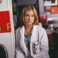 ER teen star Kellie Martin unrecognisable years later as she strips to tiny  lace top - Daily Star