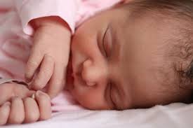 Brotrinde essen kann oder darf? Kaseschmiere Die Beste Hautpflege Bringen Babys Gleich Mit Cleankids Magazin