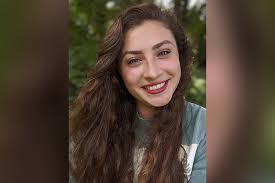 Carly Wever '20 Wins JLab Capstone Award