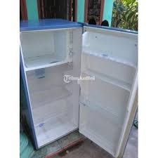Kulkas polytron 1 pintu 16 llx baru dijual dengan harga rp 1.718.000. Kulkas Sharp 1 Pintu Bekas Second Harga Murah Di Pangkalpinang Bangka Belitung Tribunjualbeli Com