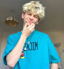 Mickey Mouse T Shirt Blonde Hair Boy Boy Hairstyles Trans Boys