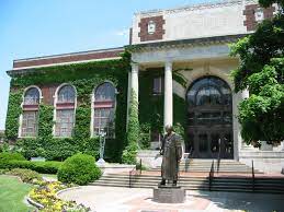 Murray state university is a public university in murray, kentucky, which is highly rated among the state's regional universities. Murray State University Wikipedia
