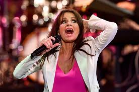 Born 8 september 1966), also known as simply carola, is a swedish singer and songwriter.she has been among sweden's most popular performers since the early 1980s and has released albums ranging from pop and disco to hymns and folk music. Darfor Slutar Christer Bjorkman Egentligen Med Melodifestivalen Nya Livet Med Maken Efter Alla Ar