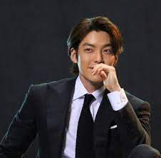 Hyun bin and son ye jin star in a commercial together in the philippines. Top 20 Der Schonsten Koreanischen Schauspieler In K Dramas Aktualisiert 2021