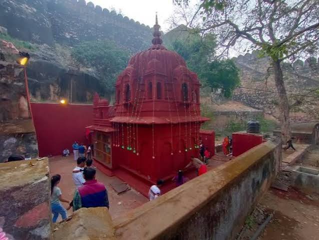 The temple inside the historic fort of Jhansi was built by Maratha ruler Naru Shankar
