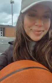 What was she thinking? 🤦‍♂️ #smh #fail #funny #trickshot #couple #espn