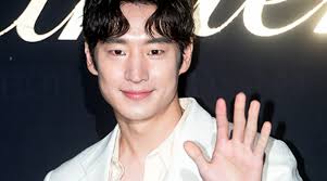 Subcategories this category has the following 4 subcategories, out of 4 total. Lee Je Hoon To Take Lead Role In New Netflix Drama Asian Chingu
