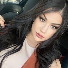 Heather Coronado's Instagram, Twitter & Facebook