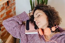 Anna Prezioso, Autor w Polski Obserwator DE