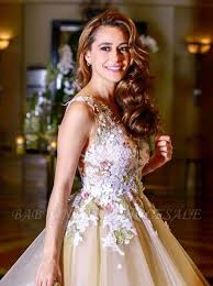 Sie könnenn ein teil unserer neuesten kleider ab heute online kaufen. Wunderschone A Line Blumen Homecoming Kleider Armelloses Kurzes Hoco Kleid Mit Offenem Rucken Babyonlinewholesale