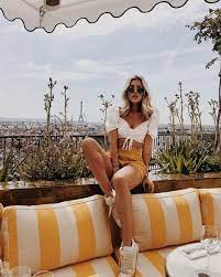 Experimento de web automática de imagenes. Conoce A Michelle Salas La Hija De Luis Miguel Que Seduce A Todo Instagram Via Pais