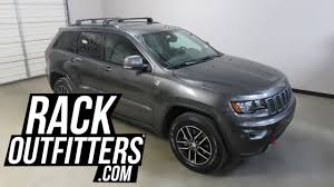 Jeep grand cherokee roof rails has a load capacity 150lbs (68kgs) when load is evenly distributed. Jeep Grand Cherokee With Thule Aeroblade Edge Roof Rack Crossbars Youtube
