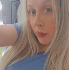 Kristy KD updated her profile picture.