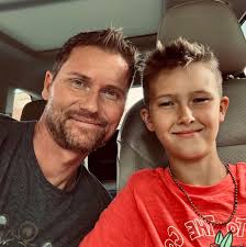 Where to find mid-size mora blades or soft v blades?