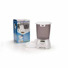 The cat mate c500 requires 3 x aa batteries (not supplied) which will give approximately 12 months operation. Cat Mate Feeder C3000 Sherries Estates