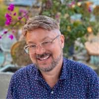 Kathy Crowhurst's Instagram, Twitter & Facebook