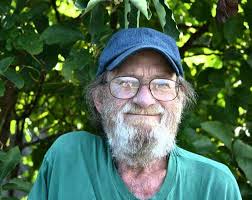 Please pray for the family of Don DeBaillie. Melanie's grandfather, her  mother's father, passed away this afternoon.