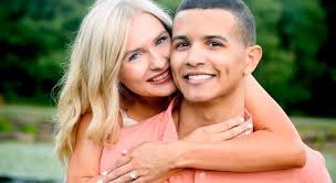 Mia Cain and Joshua John's Wedding Website