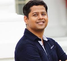 Srivatsan Raghavan's Instagram, Twitter & Facebook