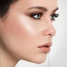Beauty Lesson Highlighting And Contouring Highlighter Makeup Contour Makeup Contouring And Highlighting