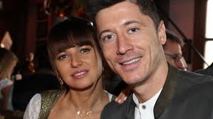 Robert lewandowski family | lifestyle. Robert Lewandowski Wird Wieder Vater Wir Sind Im Vierten Monat