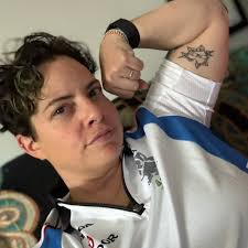 Me desperté esta mañana descubriendo que Zhou Guanyu es un jugador serio de  CS que realiza preguntas locas como el Shanghai Major 😭 F1Threads