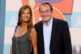 Ex jt 13 heures, jpptv.fr, lci, almanach des régions, trophée andros, théâtre ( piège à matignon et régime présidentiel). Jean Pierre Pernaut Arrive Sur C8 Sa Nouvelle Emission C Est Un Vrai Choc Pour Les Fans