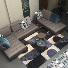 Composition Symbole Design Sacha Lakic Coussins Tissus Jean Paul Gaultier Desserte Radian Design Cedric Salle Familiale Canape Composable Salon Moderne