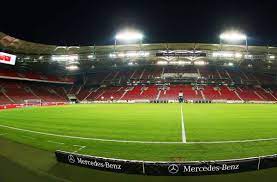 Eine erste gruppe von spielern, darunter. Krise Beim Vfb Stuttgart Muss Uber Den Umbau Der Arena Neu Beraten Werden Stuttgart Stuttgarter Zeitung