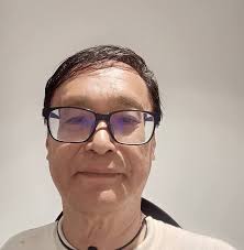 Good morning, it's Christmas Eve! Note: There are no toilets up there! 😁