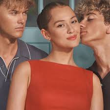 Personal-Style Blogger Trend: Jean Shorts