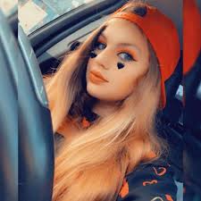 Homeless family seeking motel room assistance?