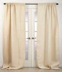 Shop our online store today and find the perfect country and farmhouse style curtains to match your style. Amazon Com Saro Lifestyle Rustic Farmhouse Style Burlap Jute Lined Curtain Panel 0811 I42108 42 X 108 Ivory Home Kitchen