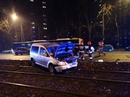 Do groźnego wypadku doszło na skrzyżowaniu ulic chorzowskiej i grundmanna w katowicach. Wypadek Katowice Nasze Miasto
