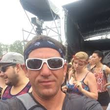 rick manero (@staryeyesunday)