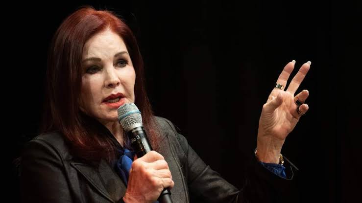 Elvis Presley's widow Priscilla was accused of interfering in her  daughter's death. | Известия