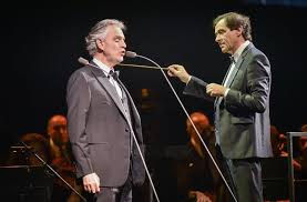 You can submit tab as personal. Andrea Bocelli In Der Schleyerhalle Stuttgart Tenor Legende Singt Duett Mit Sohn Kultur Stuttgarter Nachrichten